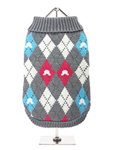 Grey & Pink Argyle Sweater - Our knitted Grey and Pink Argyle Sweater features a red, blue and white diamond pattern. The Argyle pattern has seen a resurgence in popularity in the last few years due to its adoption by Stuart Stockdale in collections produced by luxury clothing manufacturer, Pringle of Scotland. The rich Scottis...